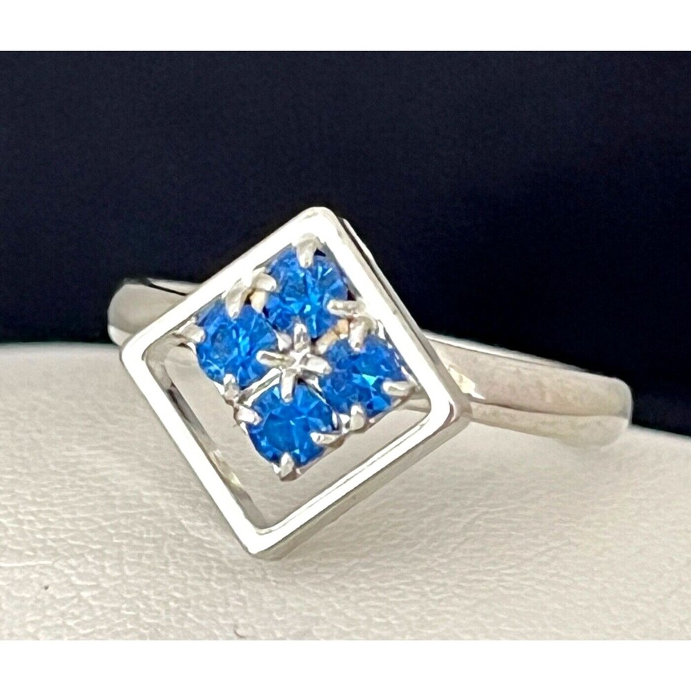 Vintage 1960s Mid Century Modern Cocktail Ring Blue Rhinestone Silver Tone - 4I